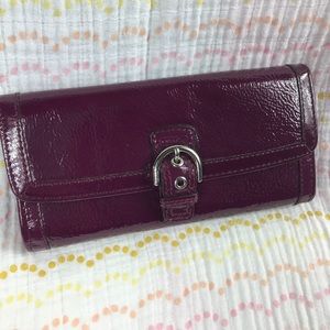 COACH Soho Patent Buckle Slim Envelope (Plum)